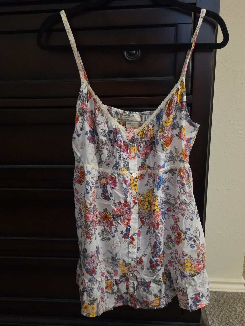 Floral Button-Front White Tank Top with Spaghetti Straps